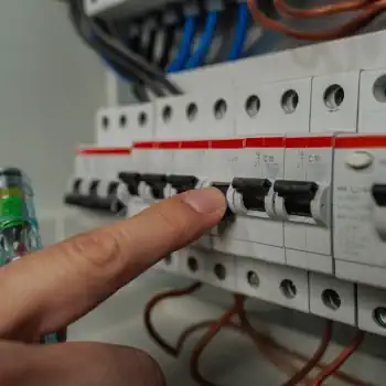 Electrician Front Page 01